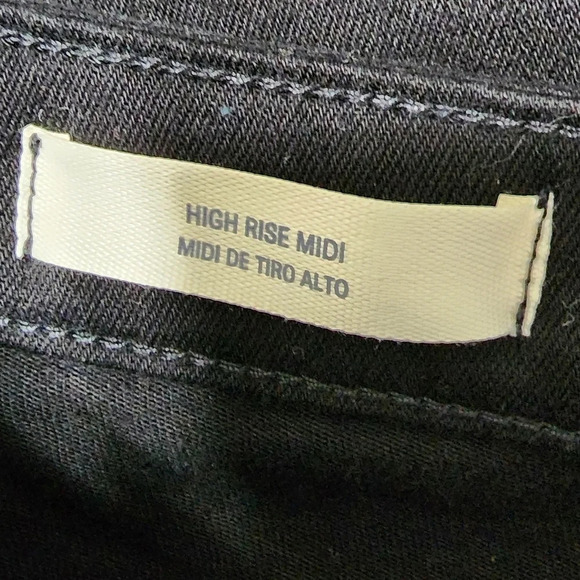 UNIVERSAL THREAD Black No-Fade High-Rise Midi Short Black - Picture 6 of 10
